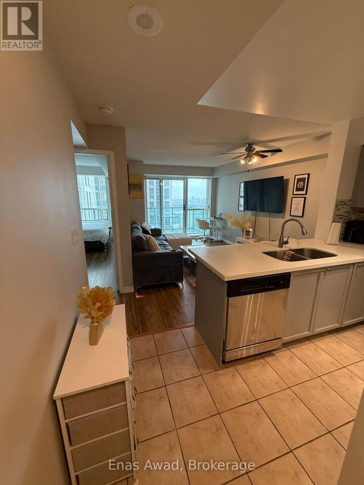 Property Photo:  7 Michael Power Place 1406  ON M9A 0A4 