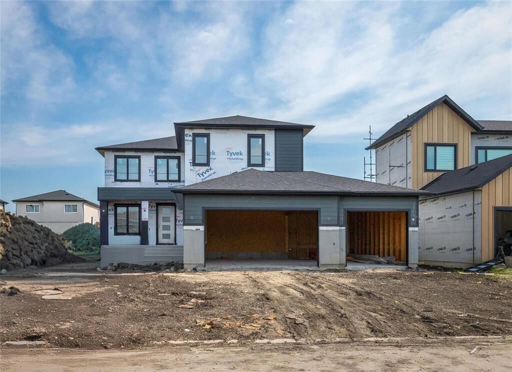 Property Photo:  727 Addis Avenue  MB R2V 5G4 