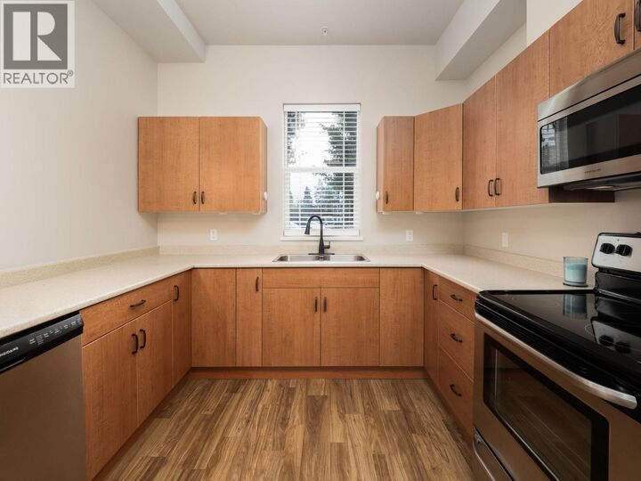 Property Photo:  1444 20th Avenue 105  BC V2L 0C9 