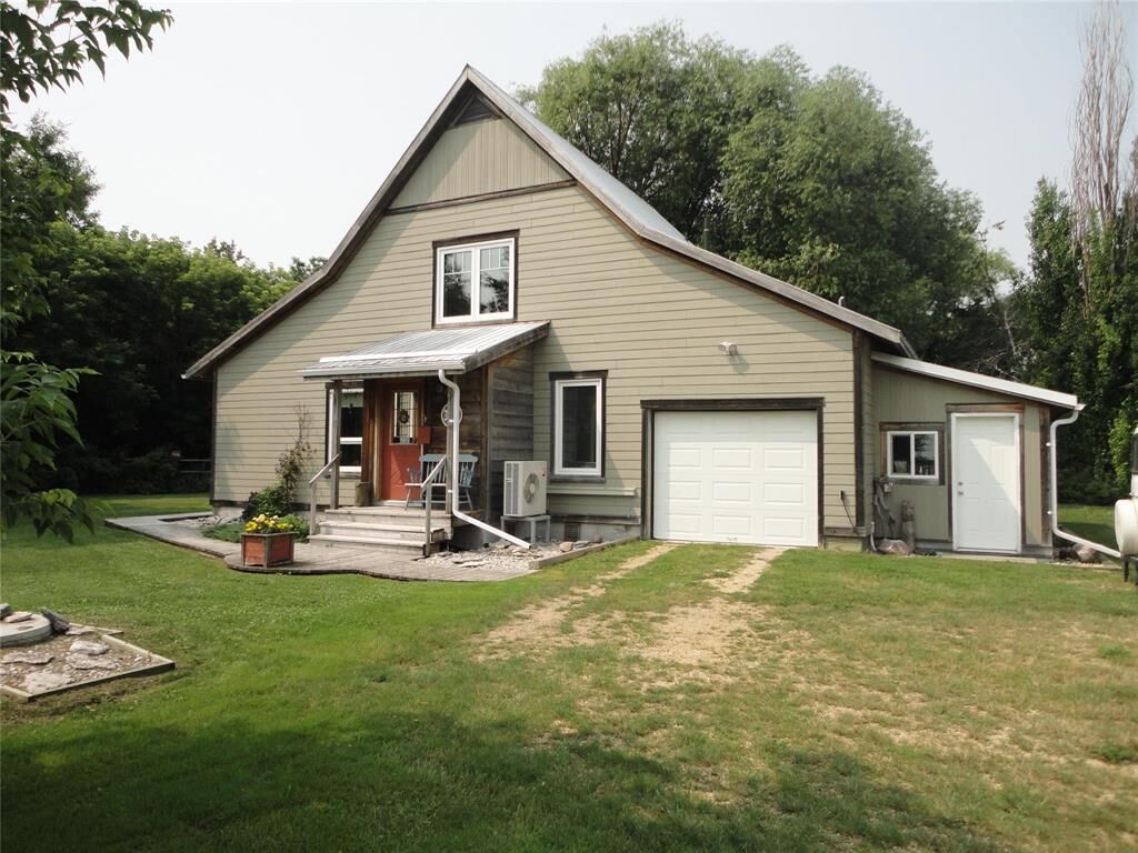 Property Photo: 138083 8 Highway MB R0C 2R0