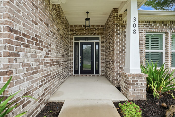 Property Photo:  308 Bella Vista Drive  FL 32547 