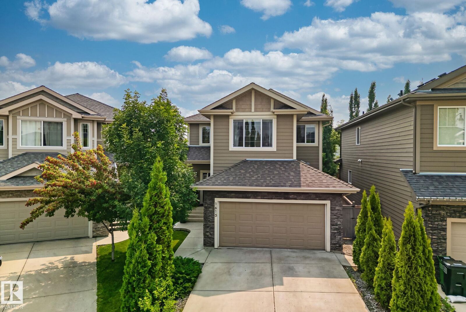 Property Photo: 1615 Wates Close SW AB T6W 0X5