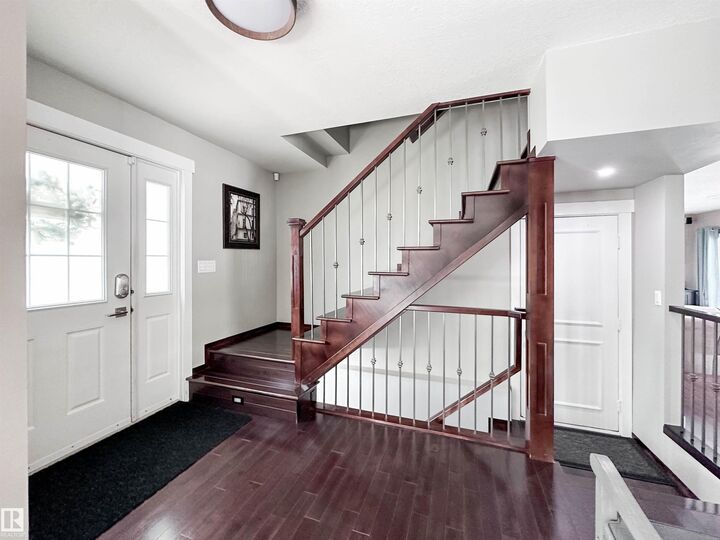 Property Photo:  71 Lancaster Crescent  AB T8N 2N9 