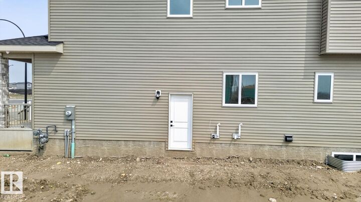 Property Photo:  450 Robinson Blvd  AB T9E 1P8 