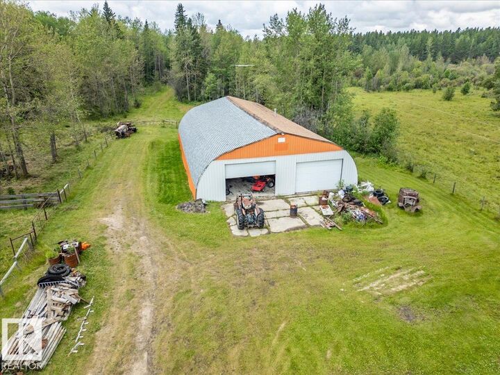 Property Photo:  47510 Rge Rd 31  AB T0C 2T0 