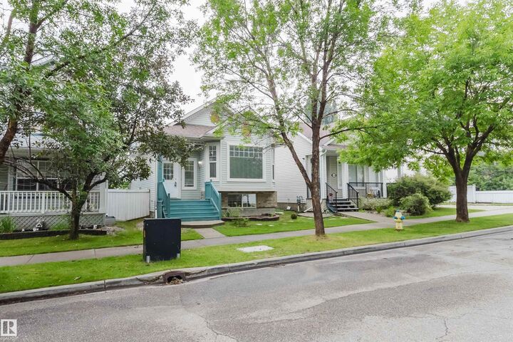 Property Photo:  1694 Tompkins Wynd NW  AB T6R 2Y4 
