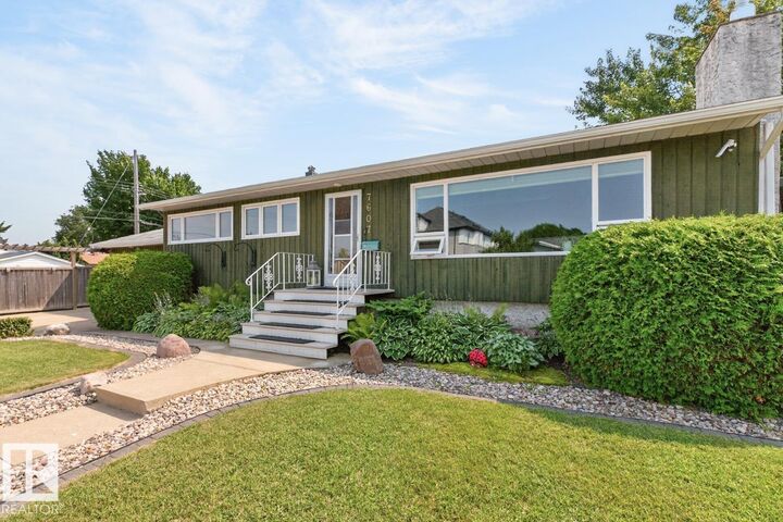 Property Photo:  7607 75 Avenue NW  AB T6C 0G2 