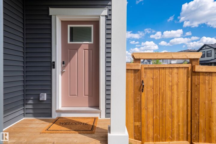 Property Photo: 4804 Cawsey Terrace SW AB T6W 5M7