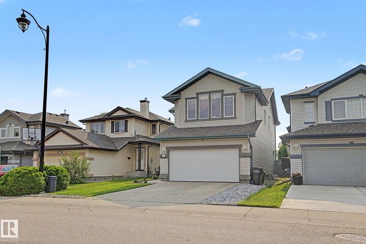 Property Photo: 5632 201 St NW AB T6M 0B4