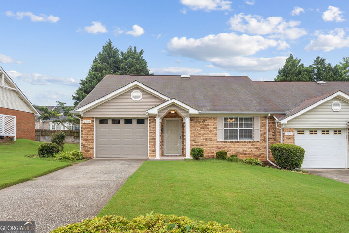Property Photo:  272 Olde Oaks Lane  GA 30274 