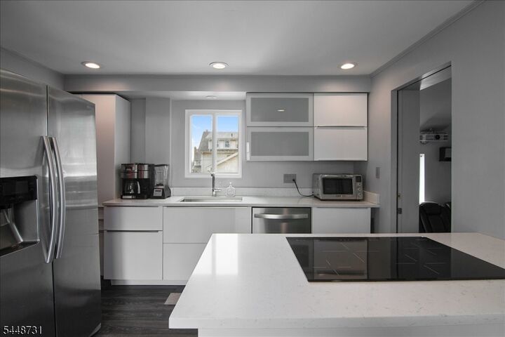 Property Photo: 12 Nutwold Ave NJ 07052