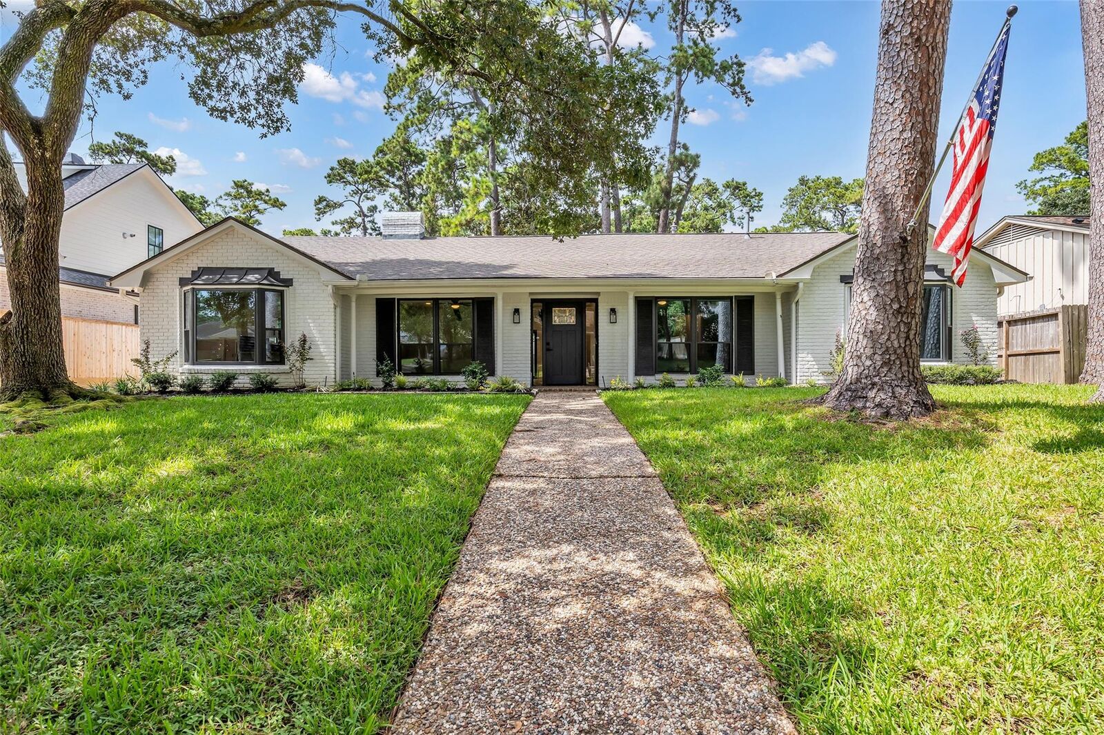 Property Photo:  10006 Candlewood Drive  TX 77042 