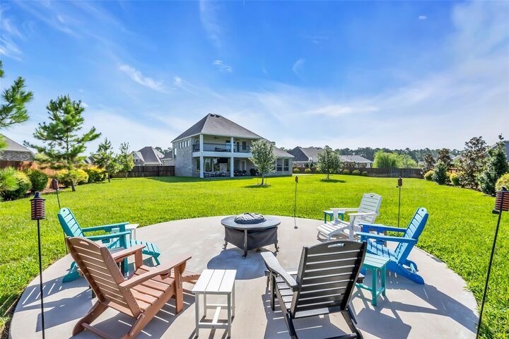 Property Photo: 6006 Henry Hamlet Drive TX 77304