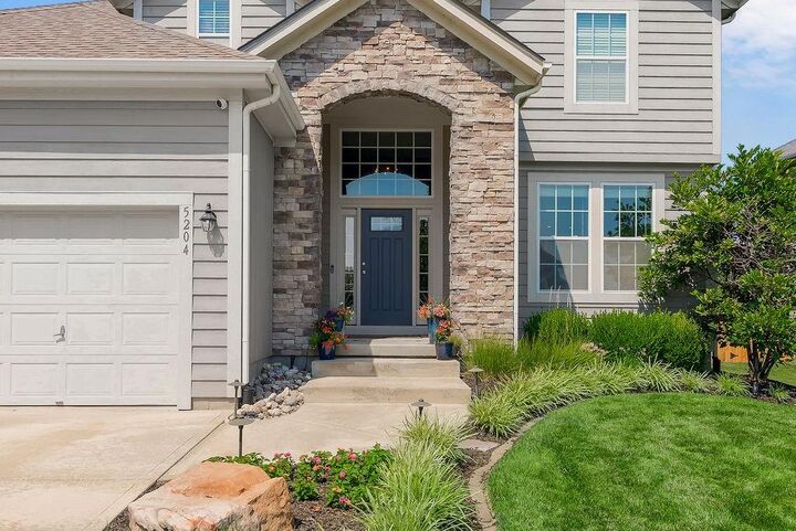 Property Photo:  5204 W Meadow View Drive  KS 66226 