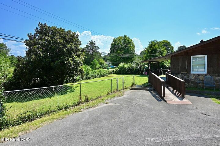 Property Photo: 2204 Mentor Rd TN 37777