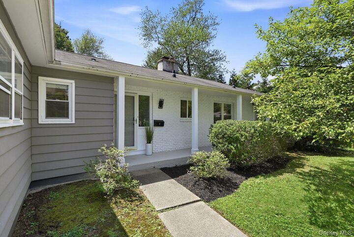 Property Photo:  5 Deer Meadow Drive  NY 10994 