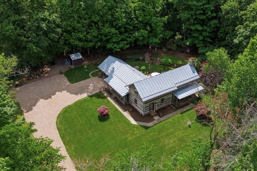 Property Photo: 609 McBride Rd OH 44905