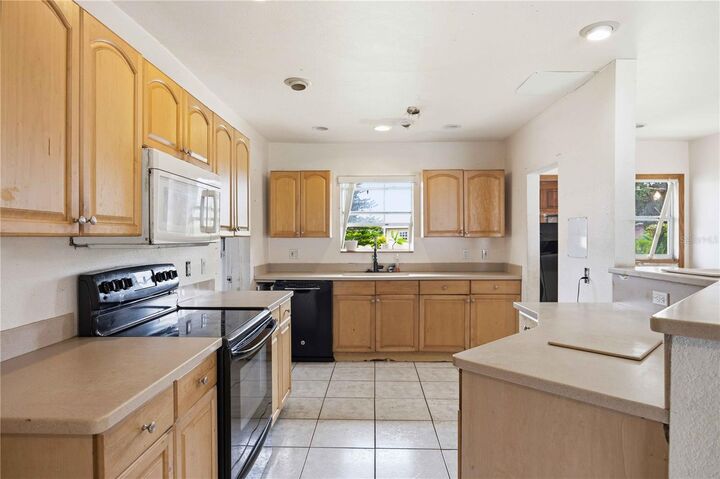 Property Photo:  21378 Percy Avenue  FL 33952 