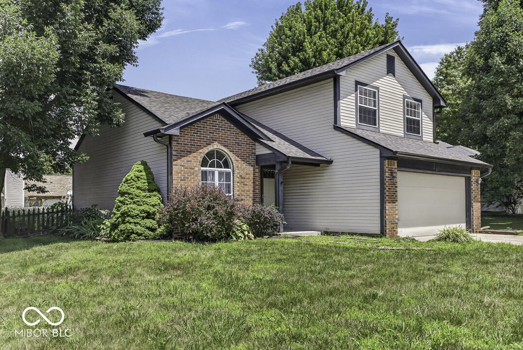 Property Photo: 1548 Doe Lane IN 46142