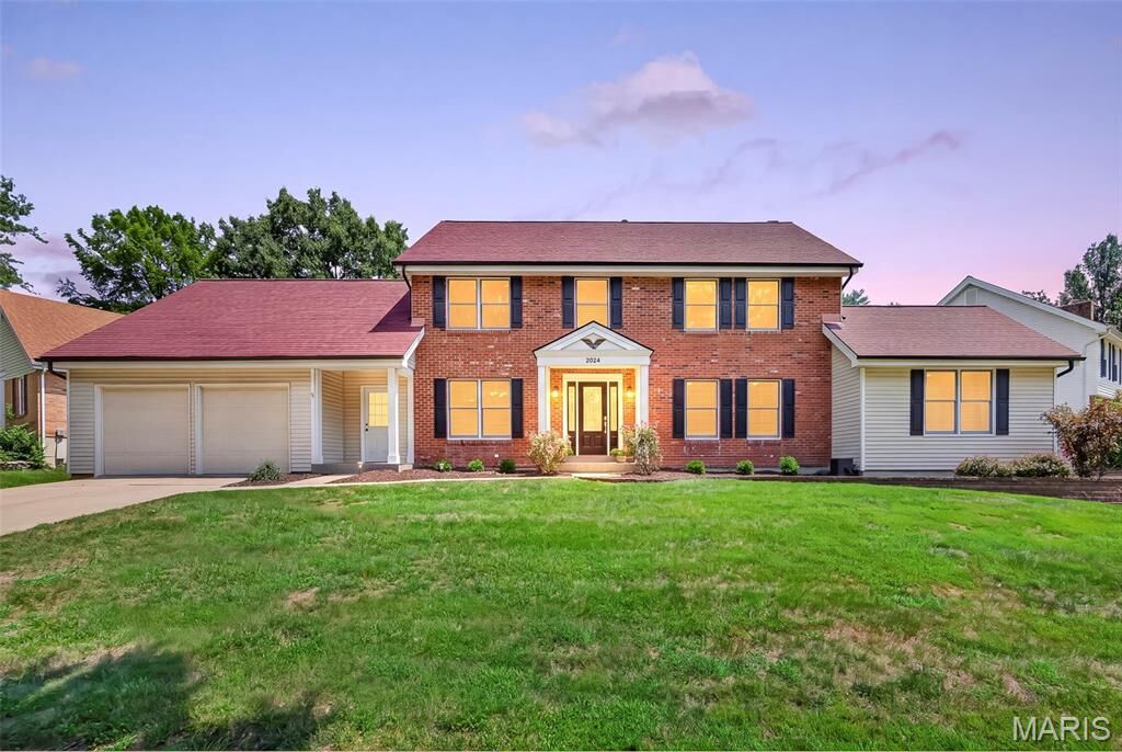 Property Photo:  2024 Meadowbrook Way Drive  MO 63017 