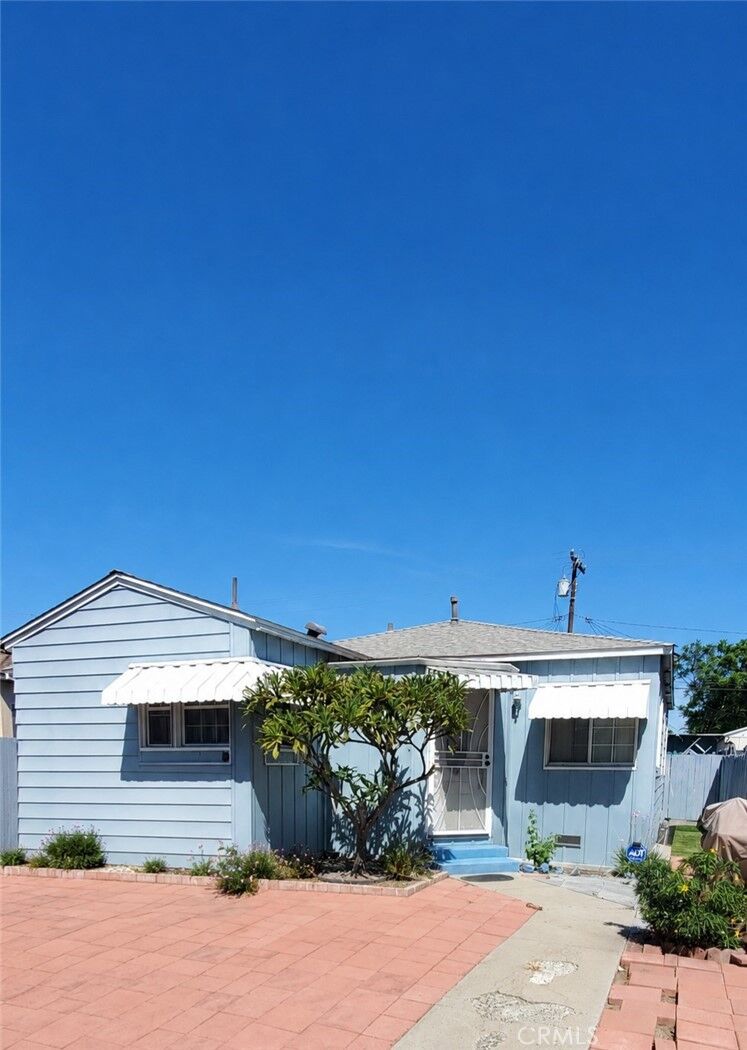 Property Photo:  10008 Hunt  CA 90280 