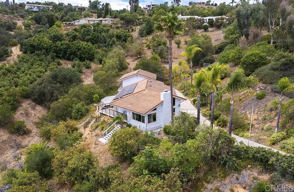 Property Photo: 2645 Daisy Lane CA 92028