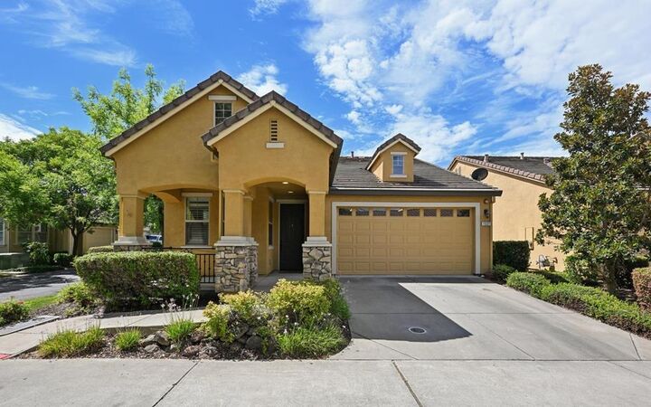 Property Photo:  1537 Marseille Lane  CA 95747 