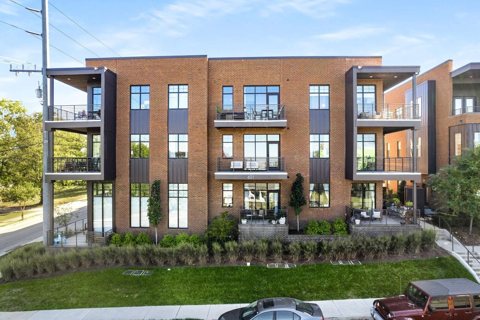 Property Photo:  601 Hamilton Ave 101  TN 37203 