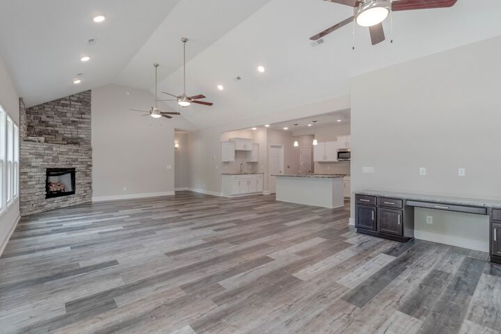Property Photo:  280 Bluebriar Trce  TN 37043 