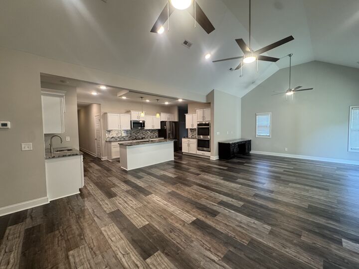 Property Photo:  280 Bluebriar Trce  TN 37043 