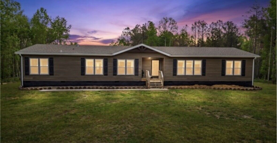 Property Photo:  195 Roddy Springs Rd  TN 37387 