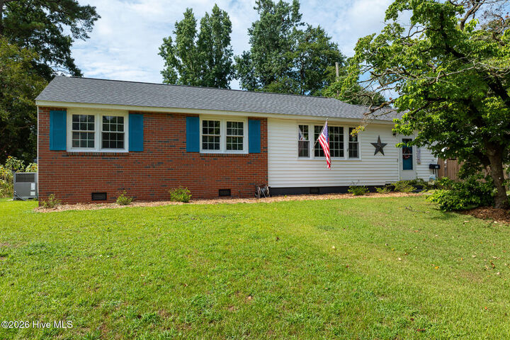 Property Photo:  508 Delmar Road  NC 28540 