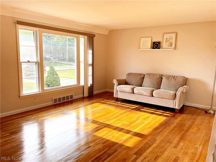 Property Photo: 716 Franklin Boulevard OH 44143