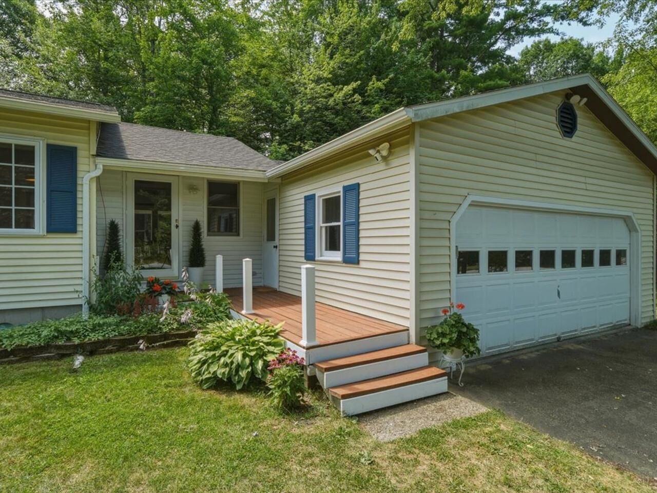 Property Photo:  638 Nottingham Drive  VT 05468 