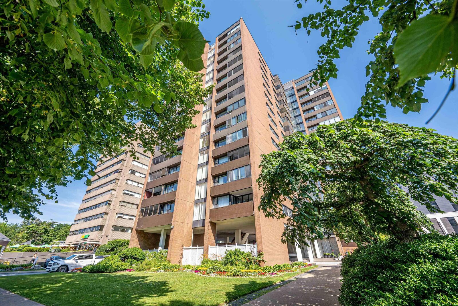 Property Photo: 903 5959 Spring Garden Road NS B3H 1Y4
