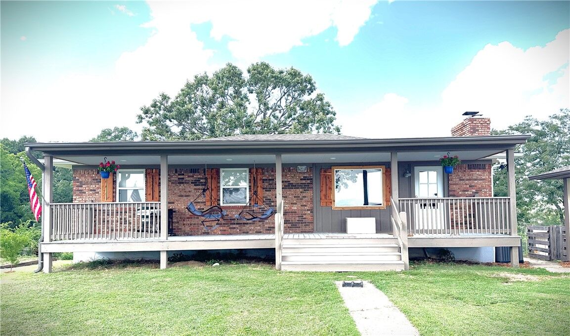 Property Photo:  138 County Road 6411  AR 72638 
