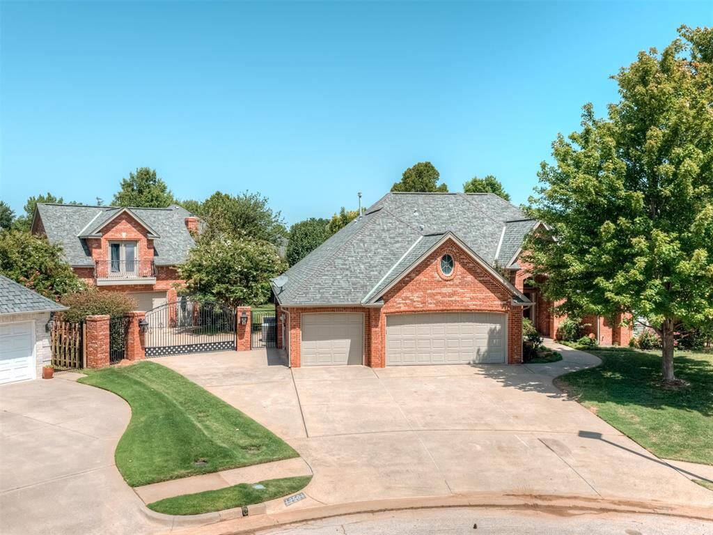Property Photo: 12501 Rohan Court OK 73170