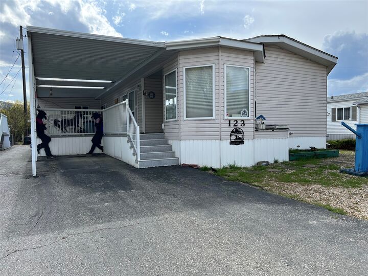 Property Photo: 5484 25 Avenue 123 BC V1T 7A8