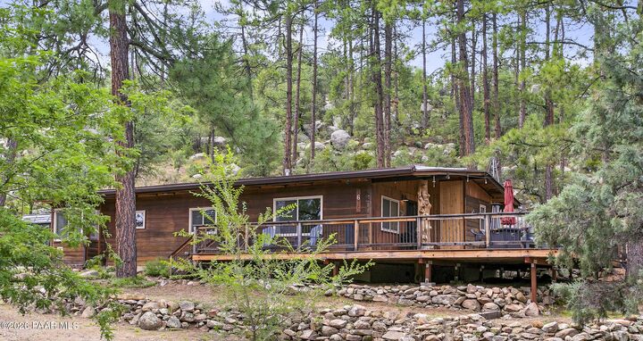 Property Photo:  1835 W Idylwild Hill  AZ 86305 