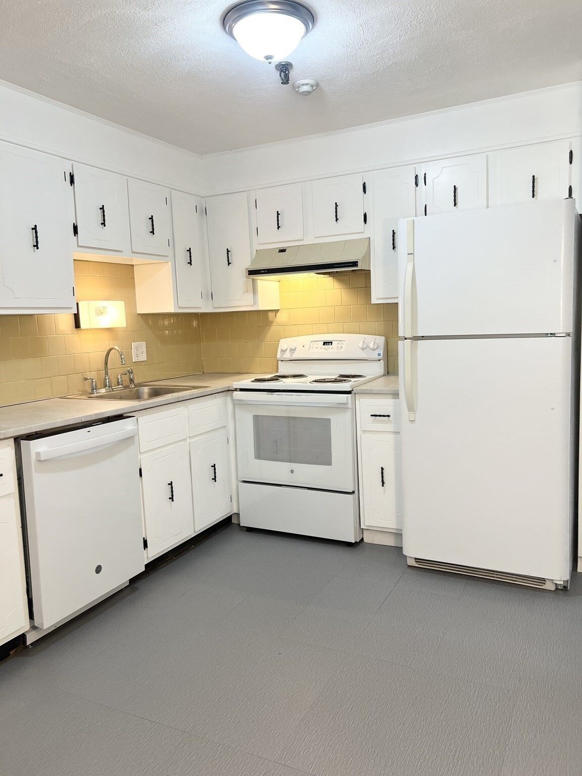 Property Photo: 15 Spencer Road 22E MA 01719