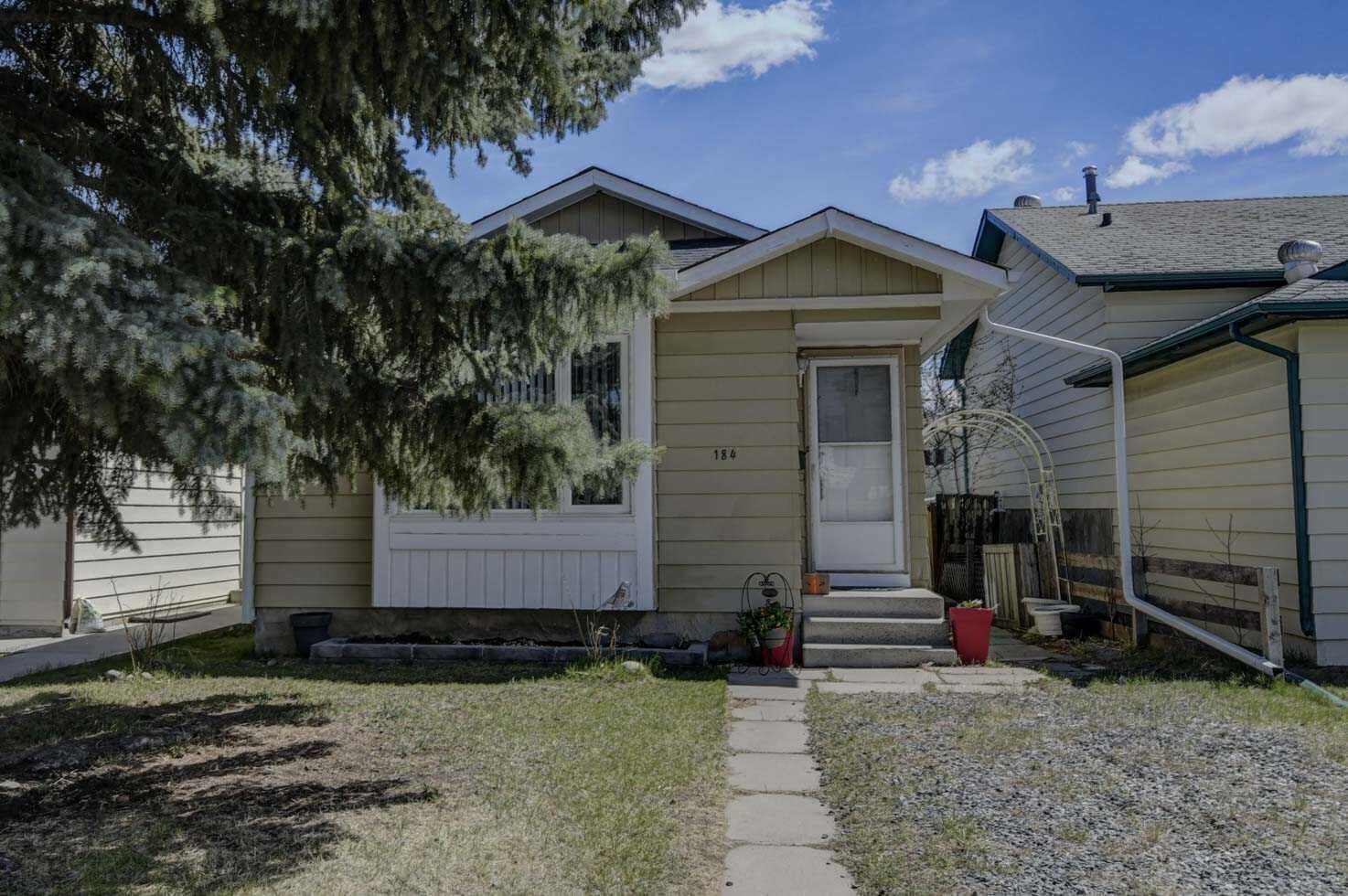 Property Photo: 184 Erin Croft Crescent SE AB T2B 2V1