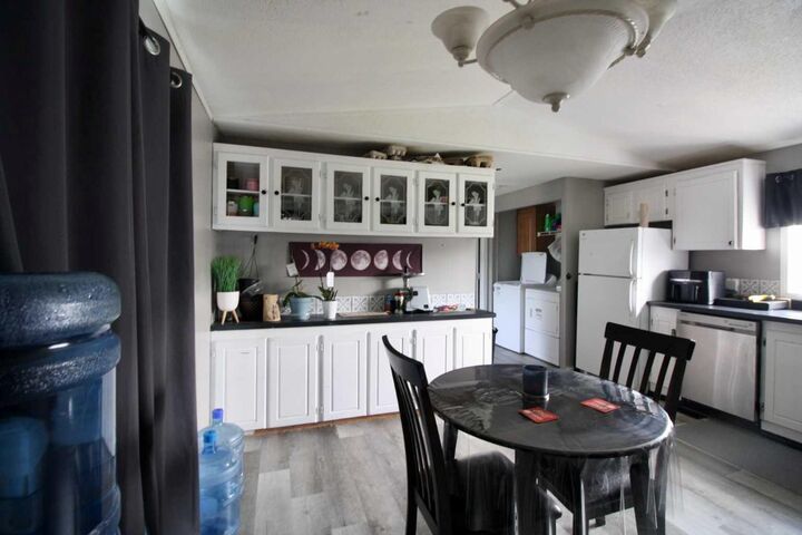 Property Photo: 10204 112 Avenue AB T0H 1Z0
