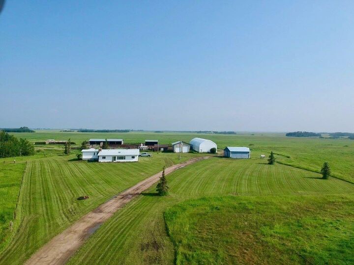 Property Photo:  21330 Township Road 480  AB T0B 2M2 