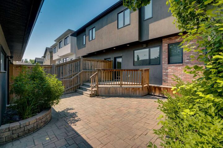 Property Photo: 1721 44 Avenue SW AB T2T 5M4