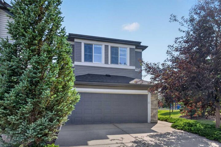 Property Photo:  234 Pantego Way NW  AB T3K 0C2 