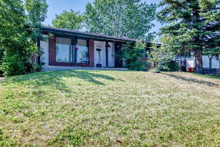 Property Photo: 4940 Rundlewood Road NE AB T1Y 1B4