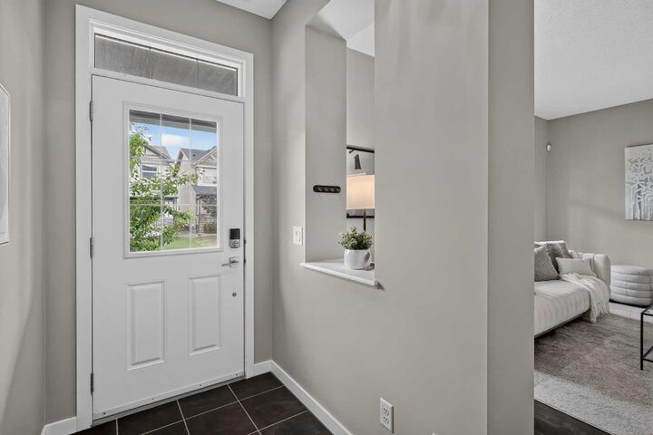 Property Photo:  211 Skyview Point Road NE  AB T3N 0K6 