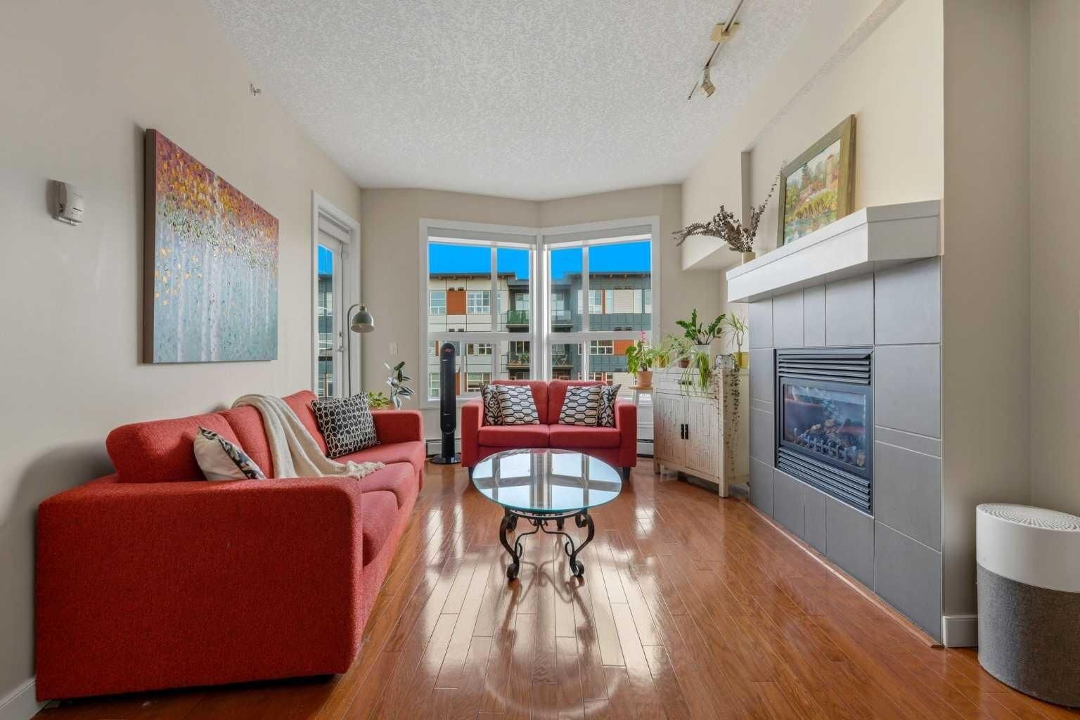 Property Photo:  2420 34 Avenue SW 405  AB T2T 2C8 