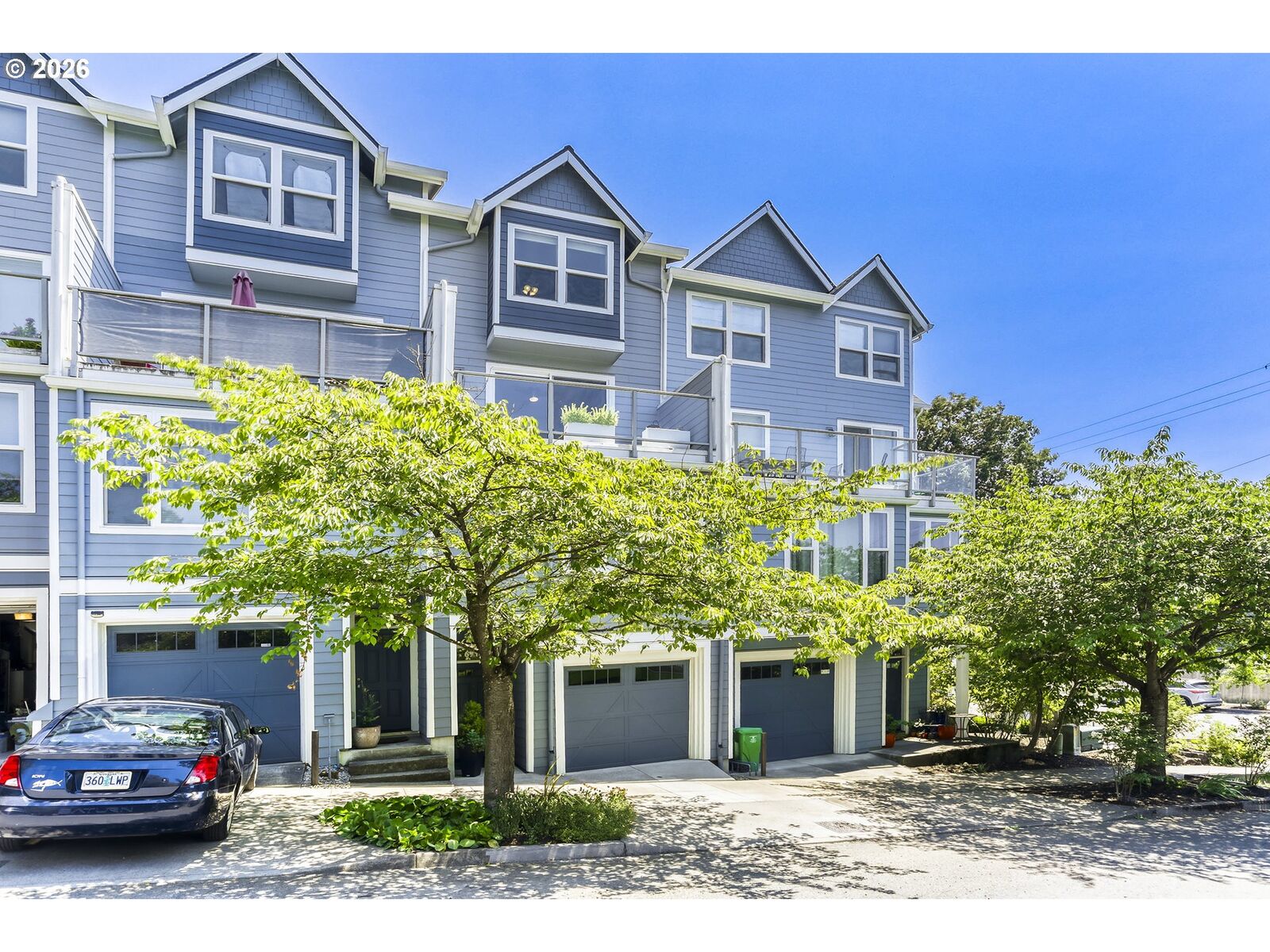 Property Photo: 6910 N Charleston Ave OR 97203