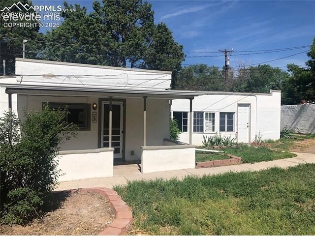 Property Photo:  1118 E Platte Avenue B  CO 80903 